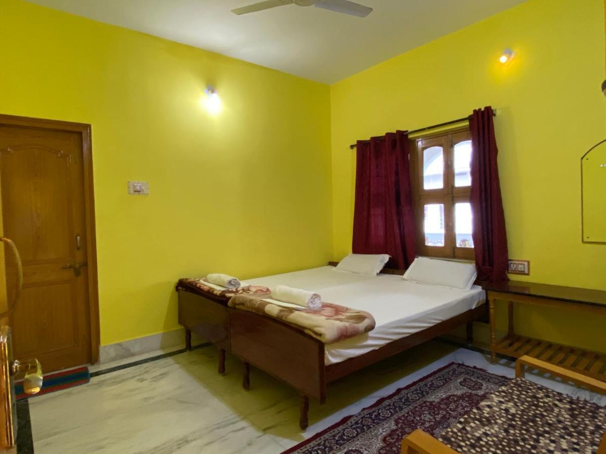 Rahul Guest House Bodh Gaya Exterior photo